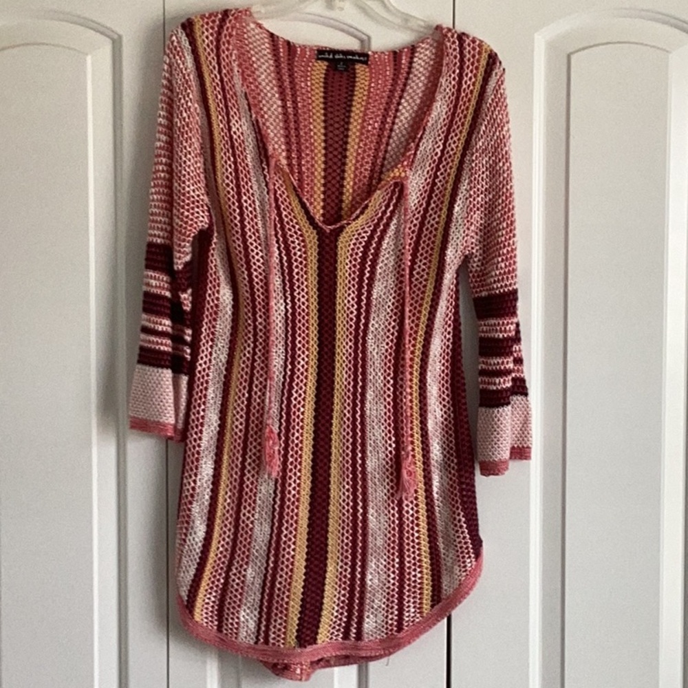 Light Weight Sweater Size L
